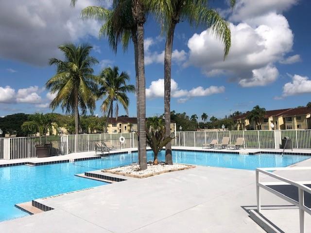 Listing photo 17 for Vista Isles
