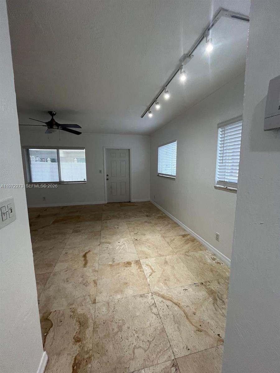 Listing photo 5 for 1856 NE 46th St Unit#F4, Fort Lauderdale, FL, 33308