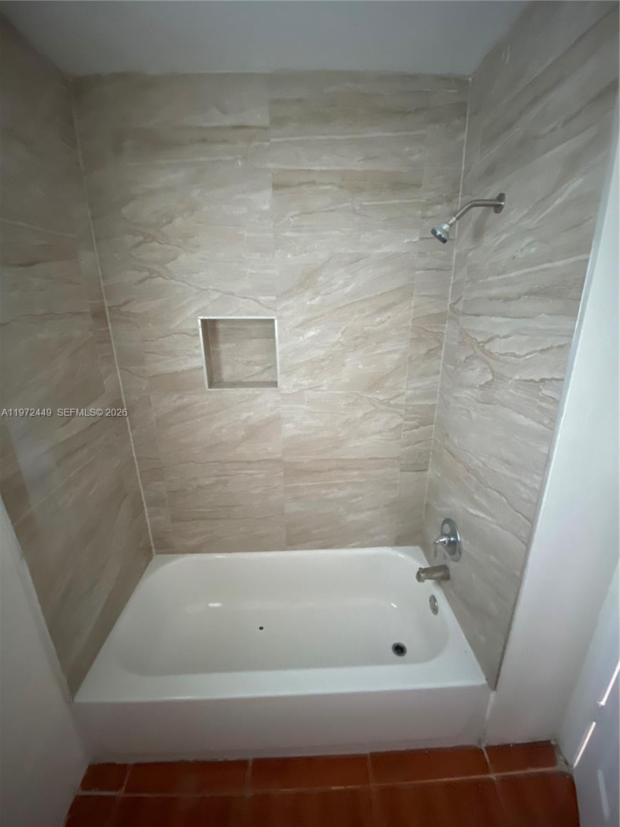 Listing photo 3 for 2800 NW 14th St Unit#B, Fort Lauderdale, FL, 33311