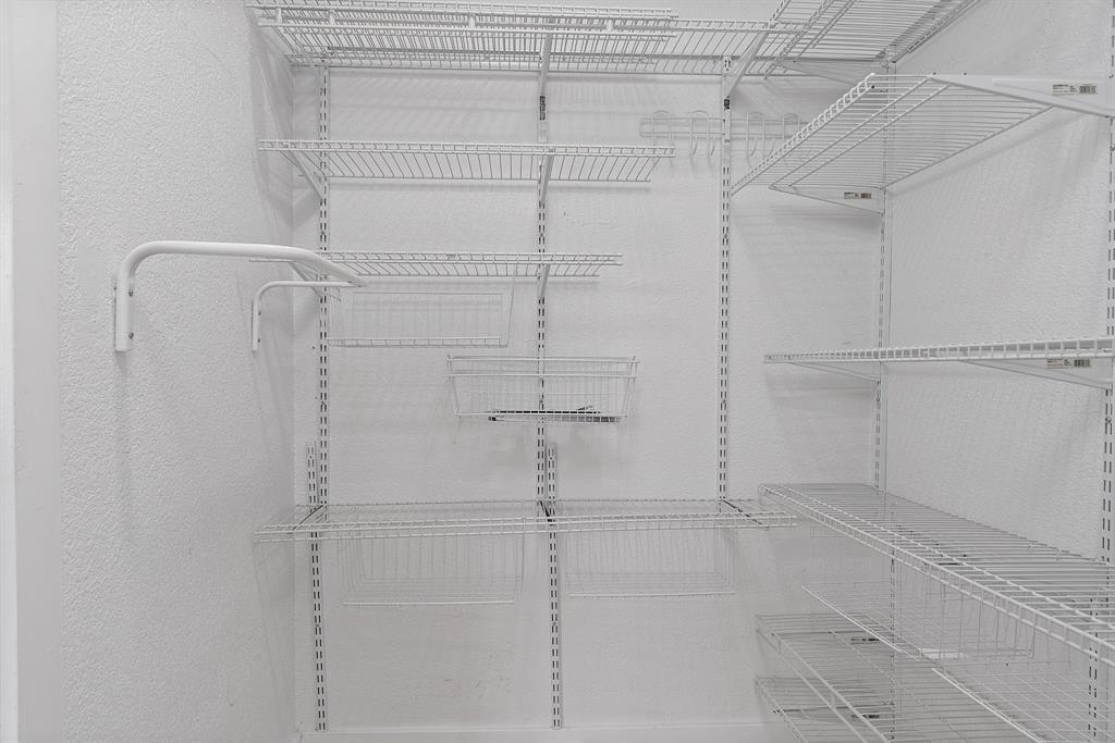Listing photo 5 for 3349 NE 33rd St Unit##2, Fort Lauderdale, FL, 33308