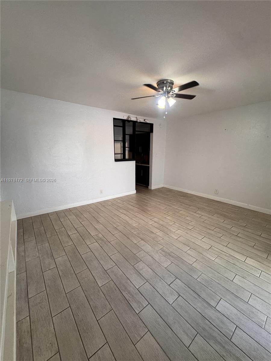 Listing photo 5 for 2900 N Ocean Blvd Unit#2, Fort Lauderdale, FL, 33308