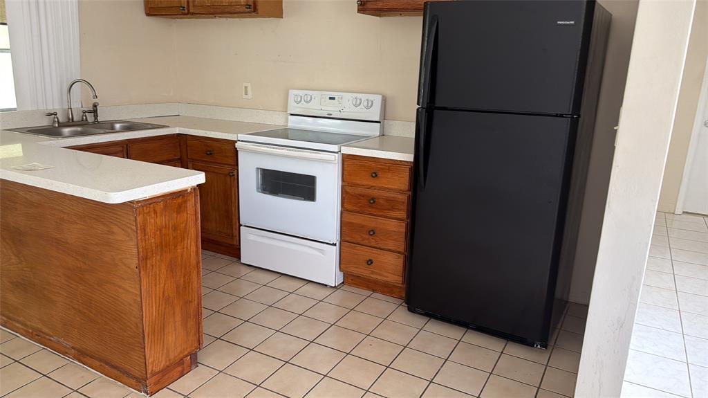 Listing photo 2 for 1873 NW 46th St, Fort Lauderdale, FL, 33309