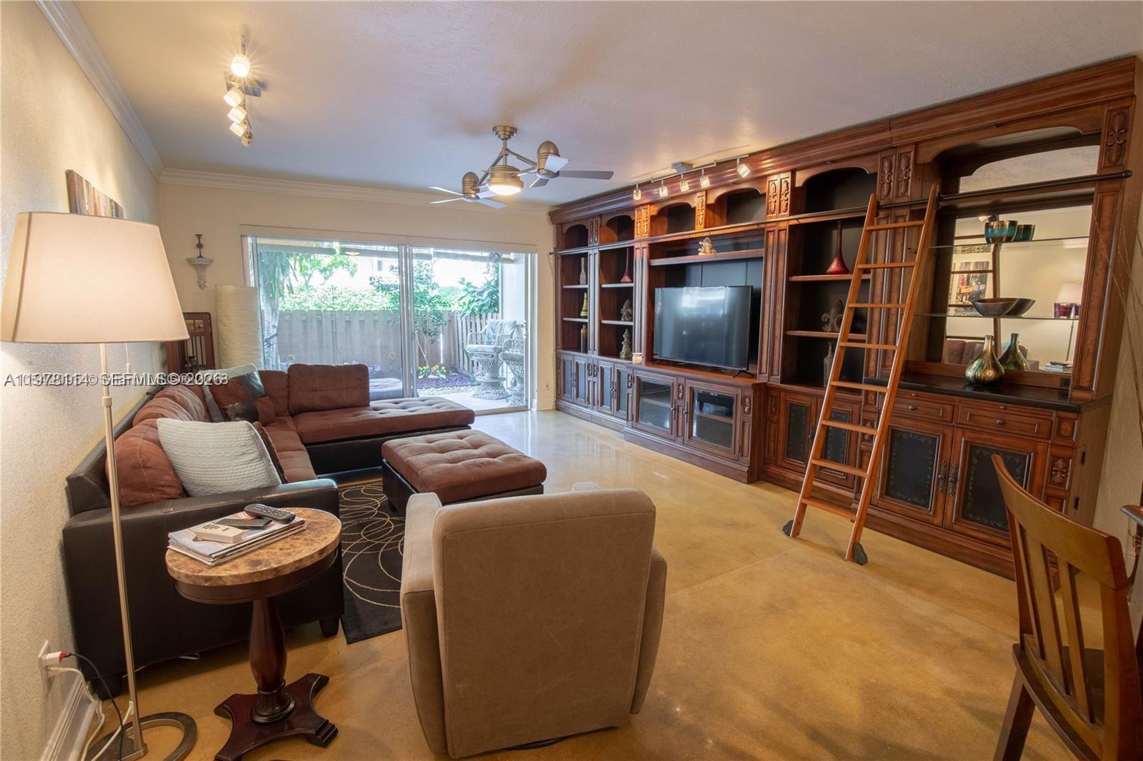 Listing photo 4 for 1700 SE 15th St Unit#114, Fort Lauderdale, FL, 33316