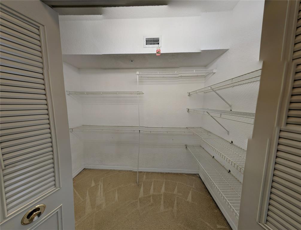 Listing photo 4 for 761 SW 148th Avenue Unit#915, Davie, FL, 33325