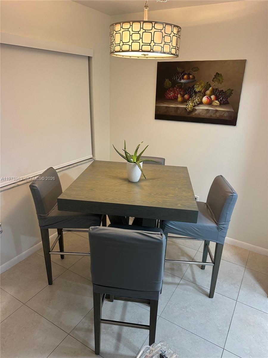Listing photo 2 for 7401 NW 16th St Unit#407, Plantation, FL, 33313