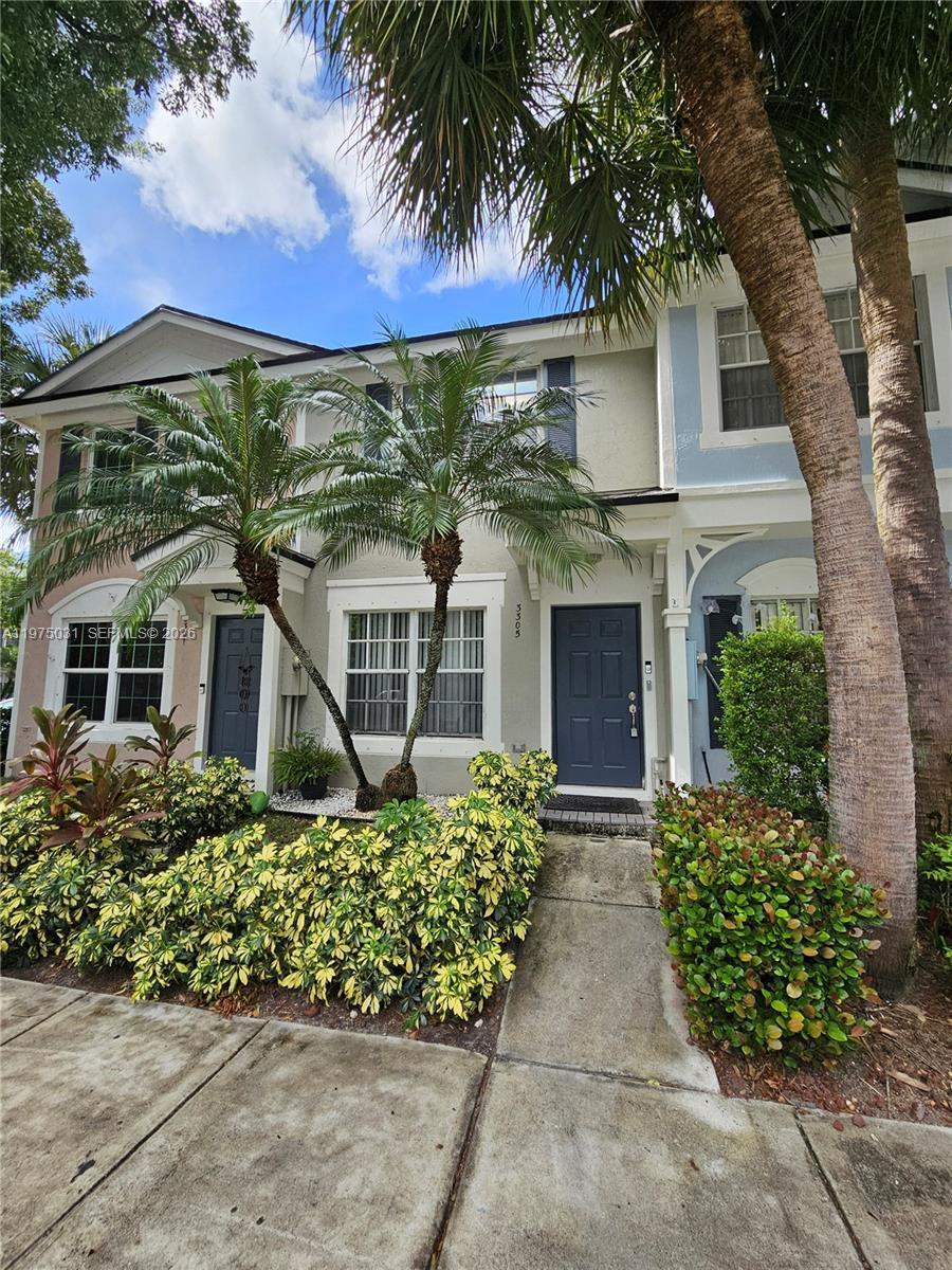 Listing photo 3 for 3305 Cabaret Ln Unit#3305, Margate, FL, 33063