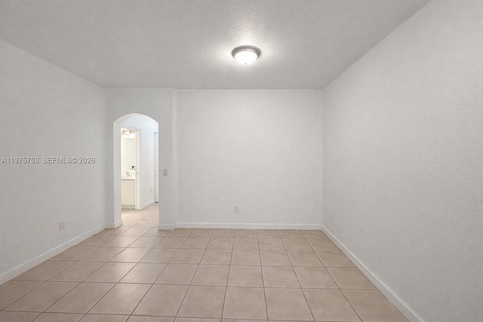 Listing photo 2 for 4134 SW 158th Ave Unit#34, Miramar, FL, 33027