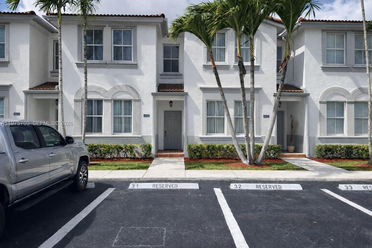 Listing photo 3 for 4134 SW 158th Ave Unit#34, Miramar, FL, 33027