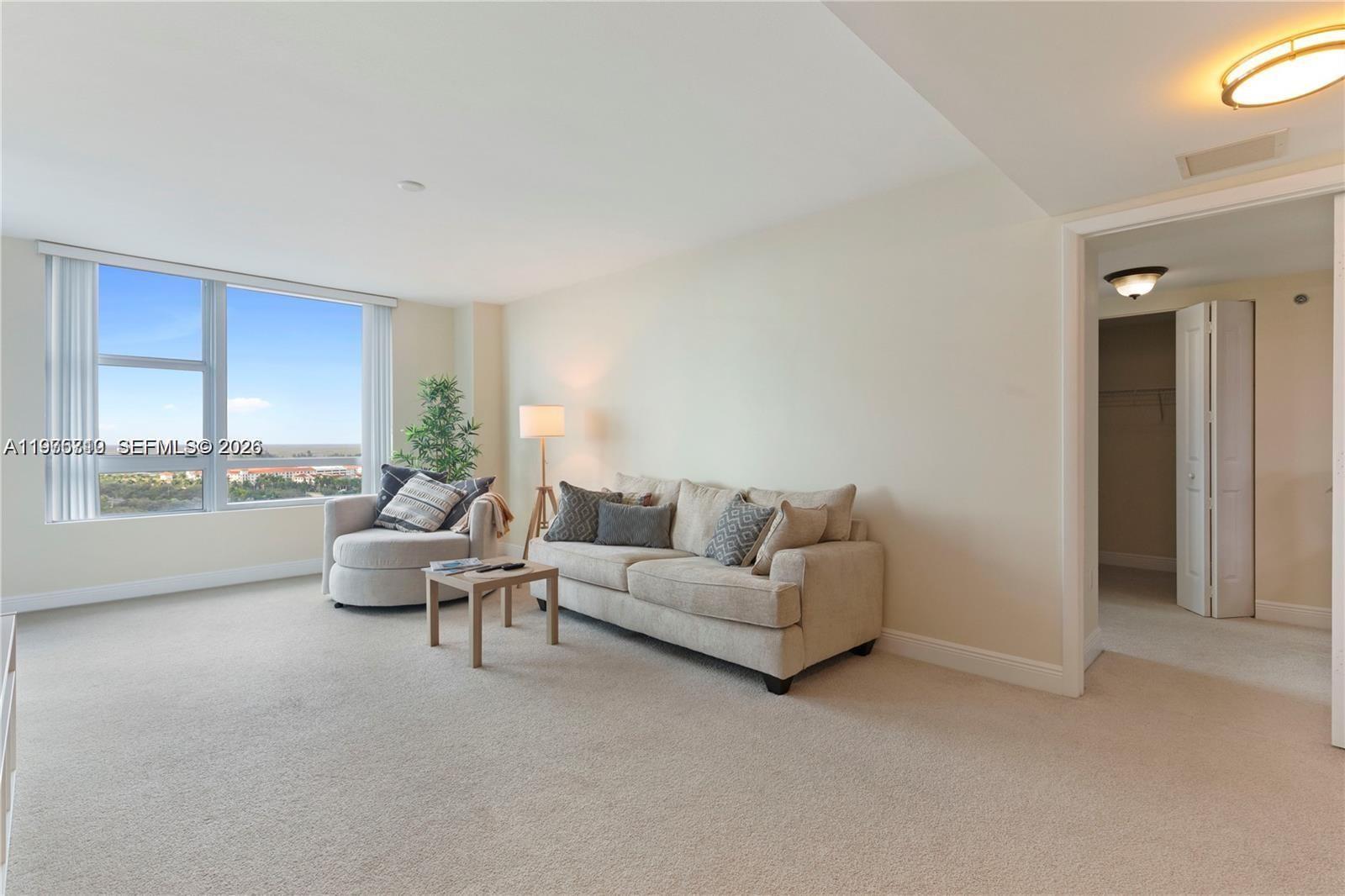 Listing photo 3 for 2641 N Flamingo Rd Unit#1806N, Sunrise, FL, 33323