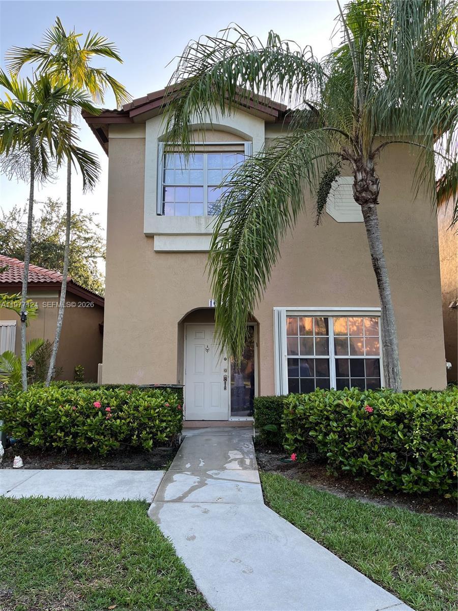 Listing photo 3 for 16134 Emerald Cove Rd Unit#16134, Weston, FL, 33331