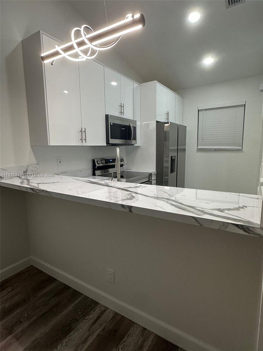 Listing photo 2 for 11441-11447 NW 45th Street Unit#11443, Coral Springs, FL, 33065