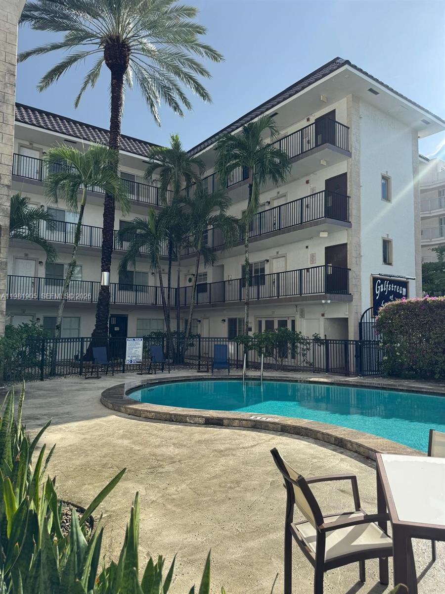 Listing photo 3 for 924 SE 2nd St Unit#29, Fort Lauderdale, FL, 33301