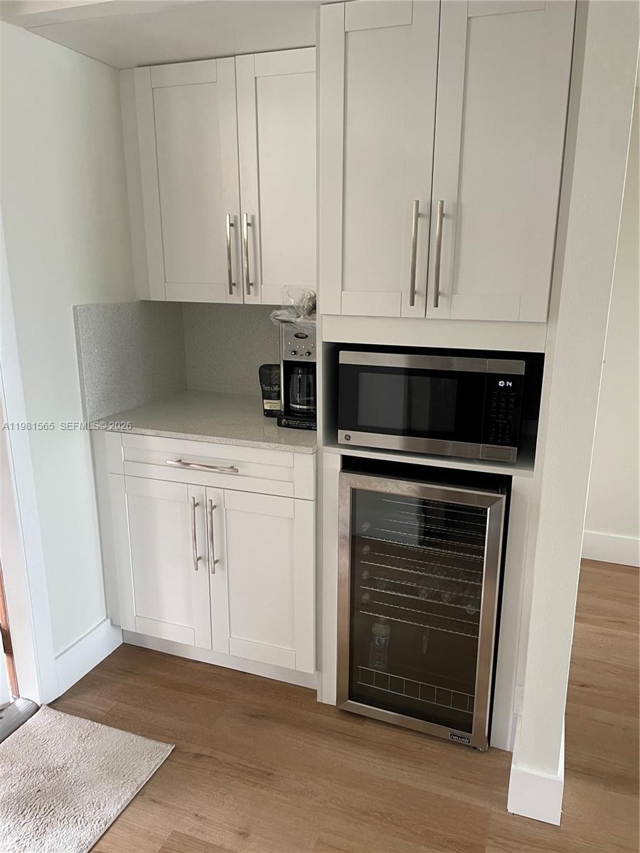 Listing photo 2 for 8465 Sunrise Lakes Blvd Unit#205, Sunrise, FL, 33322