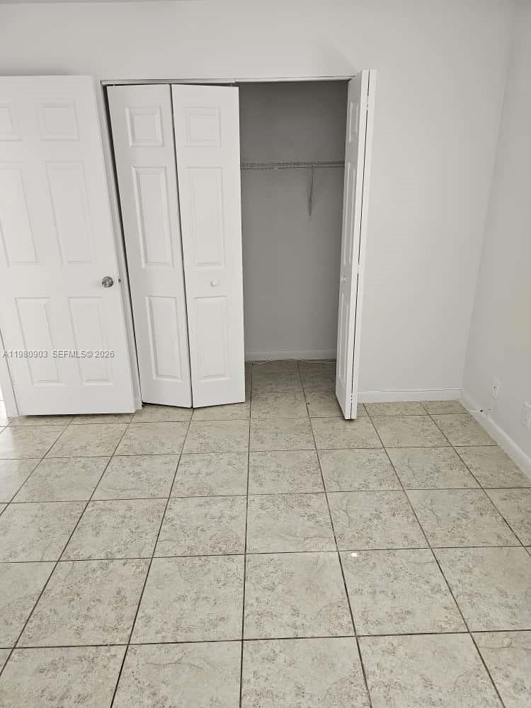 Listing photo 4 for 3167 Auburn Boulevard Unit#203, Fort Lauderdale, FL, 33312