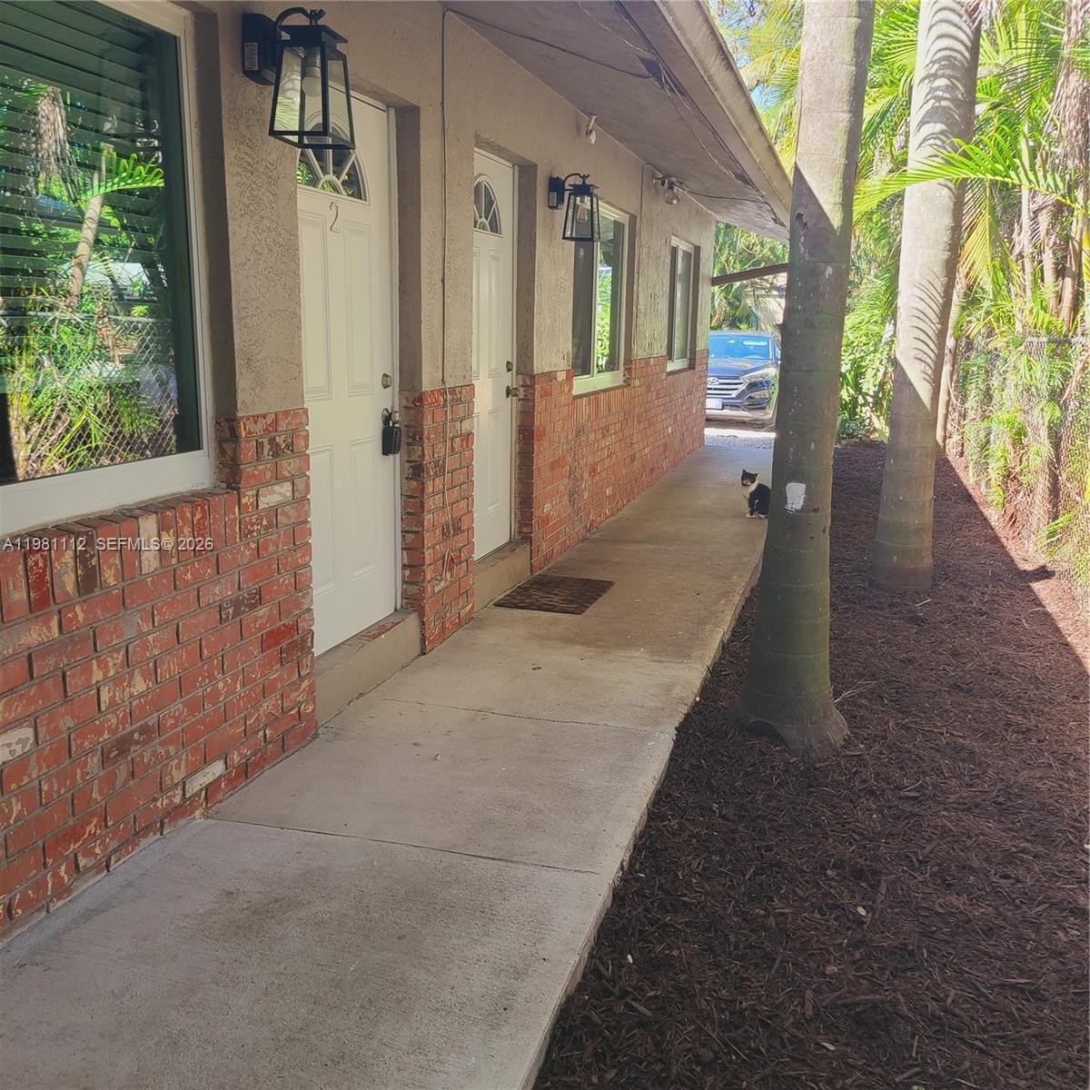 Listing photo 4 for 1504 SW 1st St Unit#2, Fort Lauderdale, FL, 33312