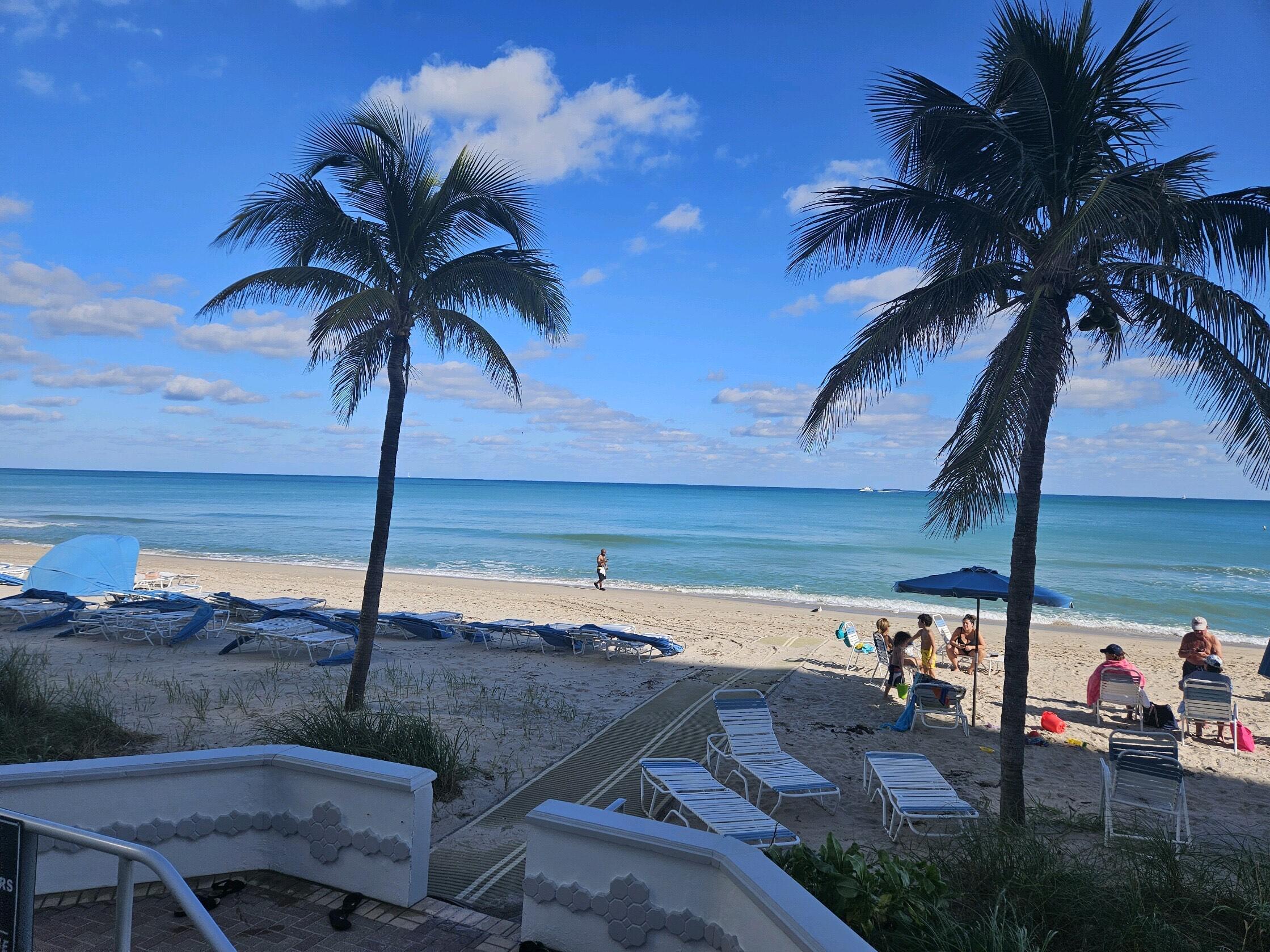 Listing photo 3 for 3850 Galt Ocean Drive Unit#208, Fort Lauderdale, FL, 33308