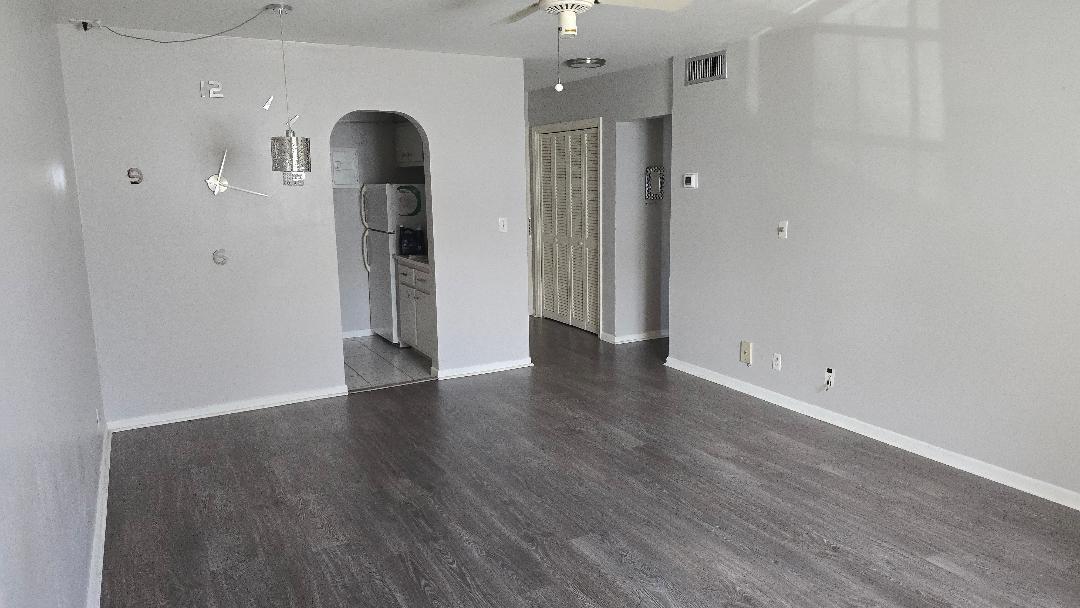 Listing photo 2 for 1821 NE 62nd Street Unit#304, Fort Lauderdale, FL, 33308