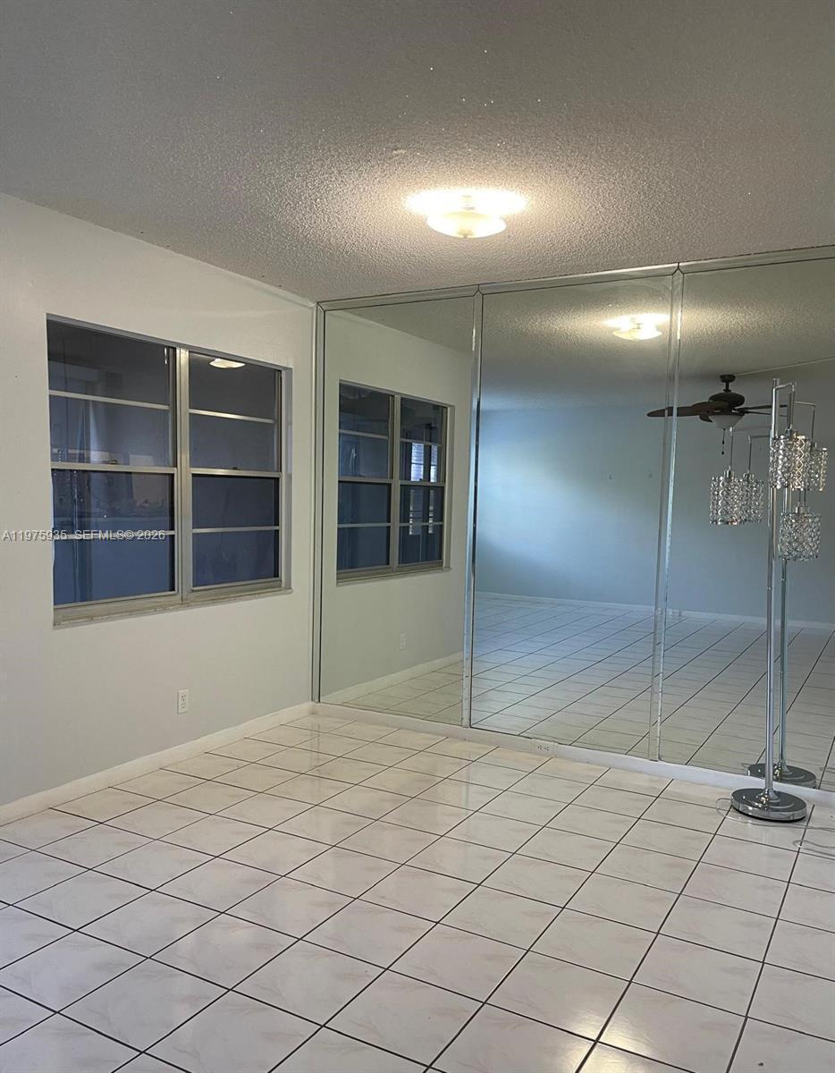Listing photo 5 for 1110 SW 125th Ave Unit#202M, Pembroke Pines, FL, 33027