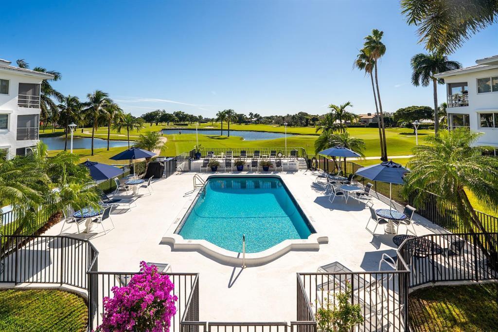 Listing photo 2 for 4848 NE 23rd Avenue Unit#7b, Fort Lauderdale, FL, 33308