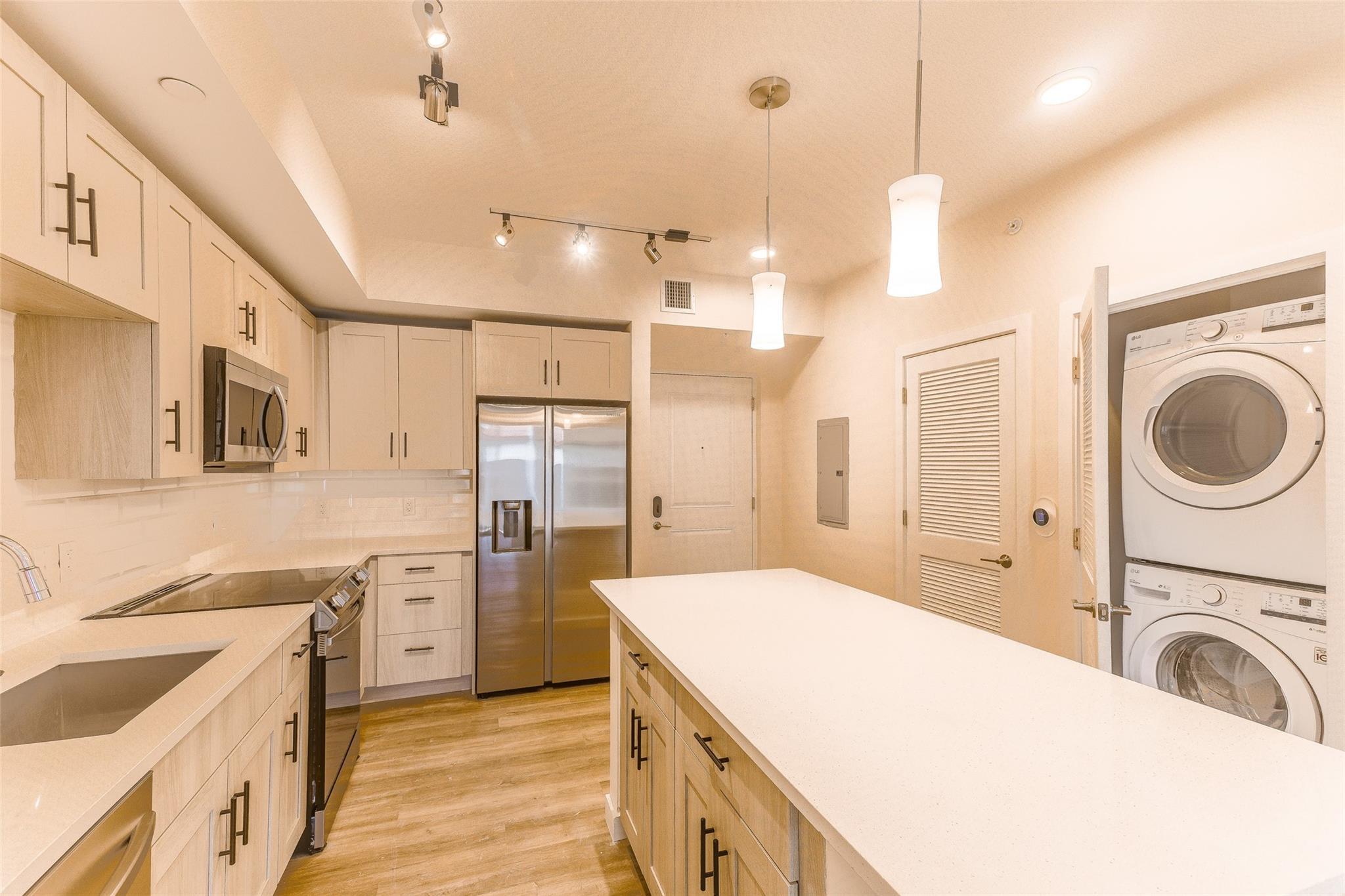 Listing photo 4 for 8894 44th Street Unit#8-103, Sunrise, FL, 33351