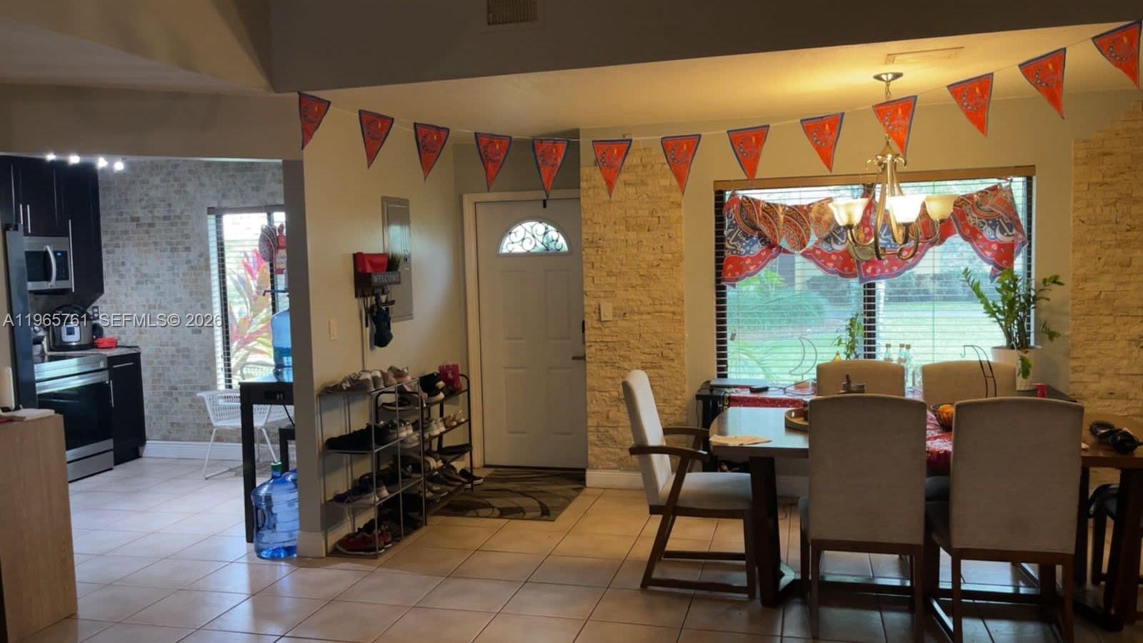 Listing photo 5 for 7509 SW 26th Ct Unit#5, Davie, FL, 33314