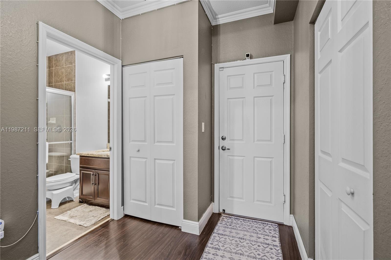Listing photo 2 for 2559 SW 119th Ter, Miramar, FL, 33025