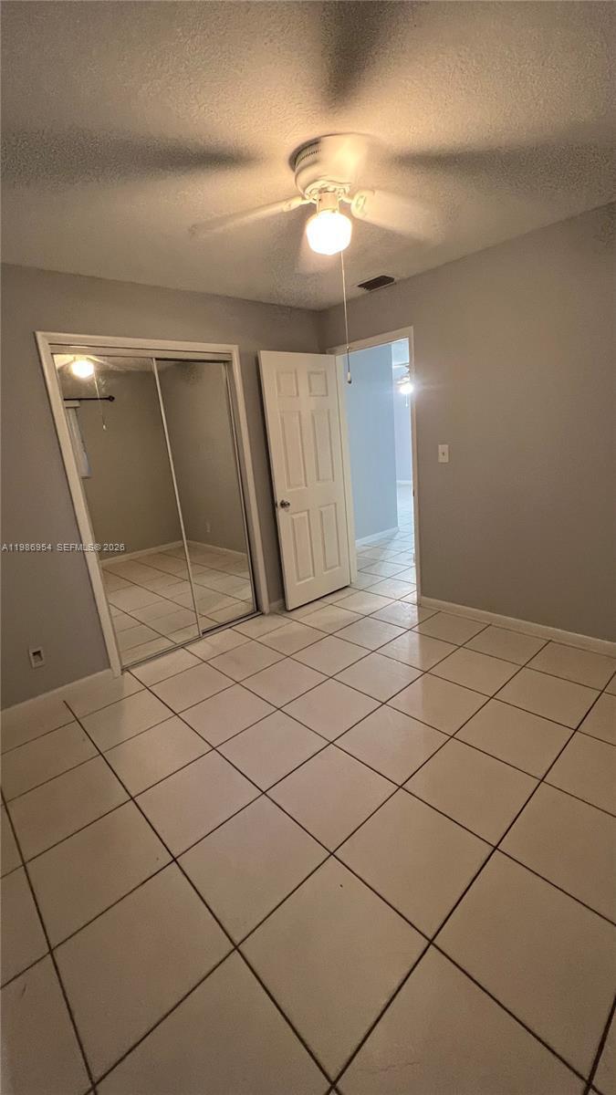 Listing photo 5 for 5048 SW 92nd Ter Unit#5048, Cooper City, FL, 33328