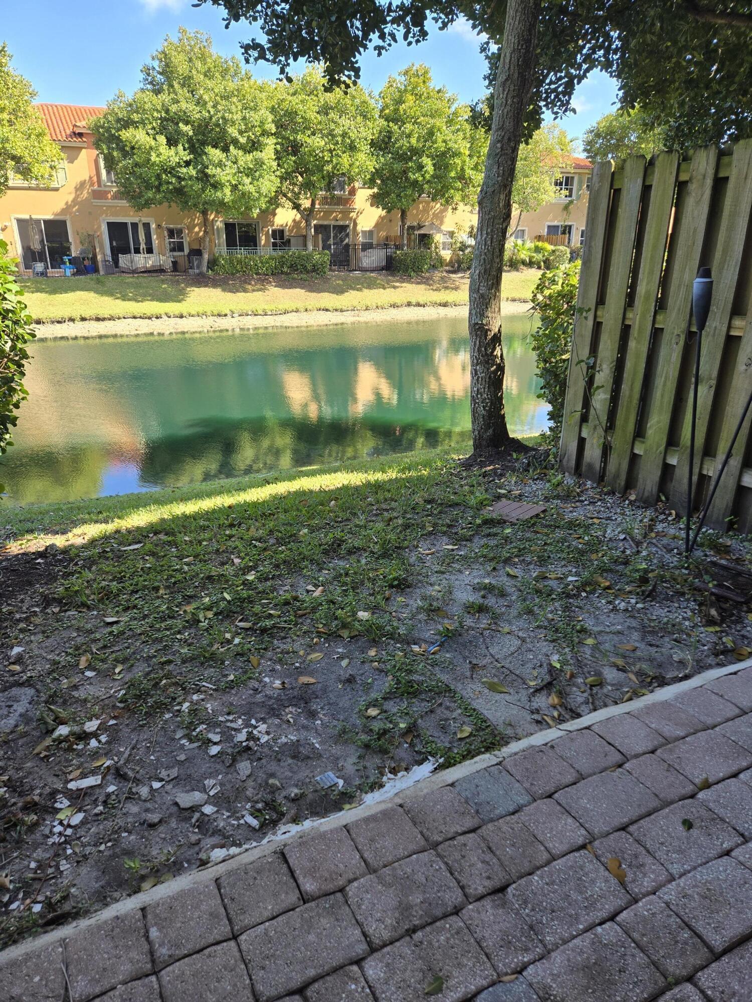 Listing photo 6 for 4944 Leeward Lane Unit#3705, Fort Lauderdale, FL, 33312