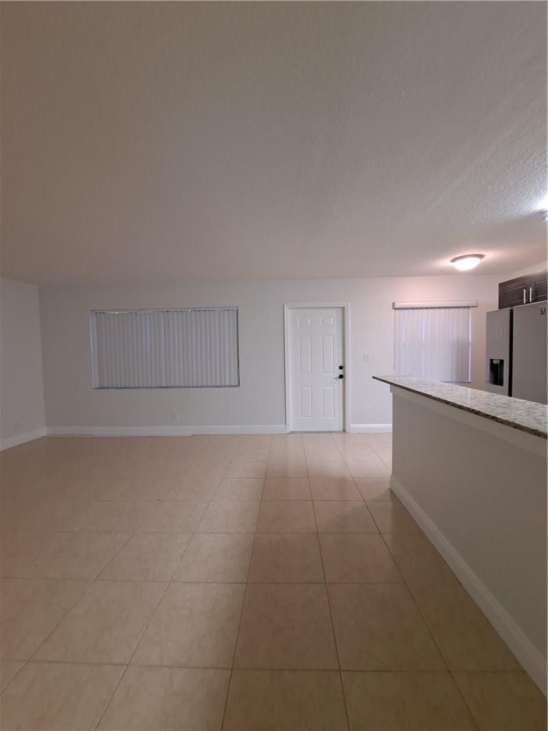 Listing photo 6 for 9838 Nob Hill Court Unit#9838, Sunrise, FL, 33351