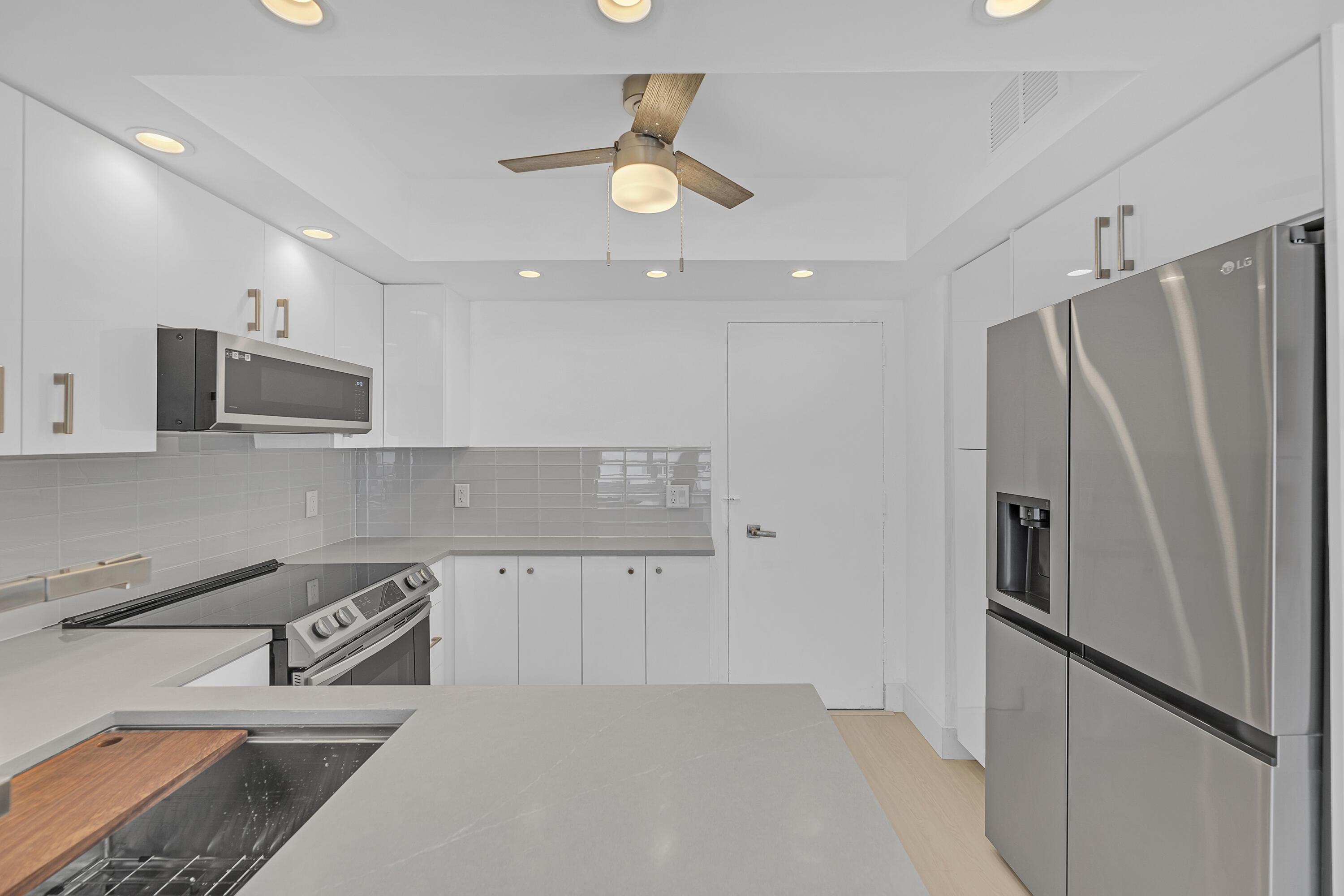 Listing photo 2 for 3700 Galt Ocean Drive Unit#1108, Fort Lauderdale, FL, 33308