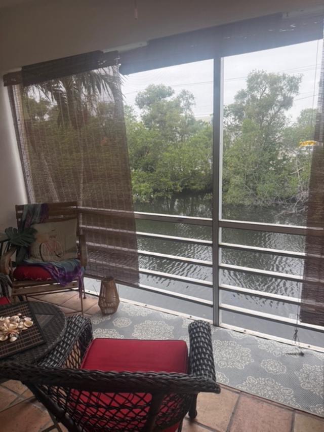 Listing photo 2 for 1400 NE 57th Court Unit#207, Fort Lauderdale, FL, 33334