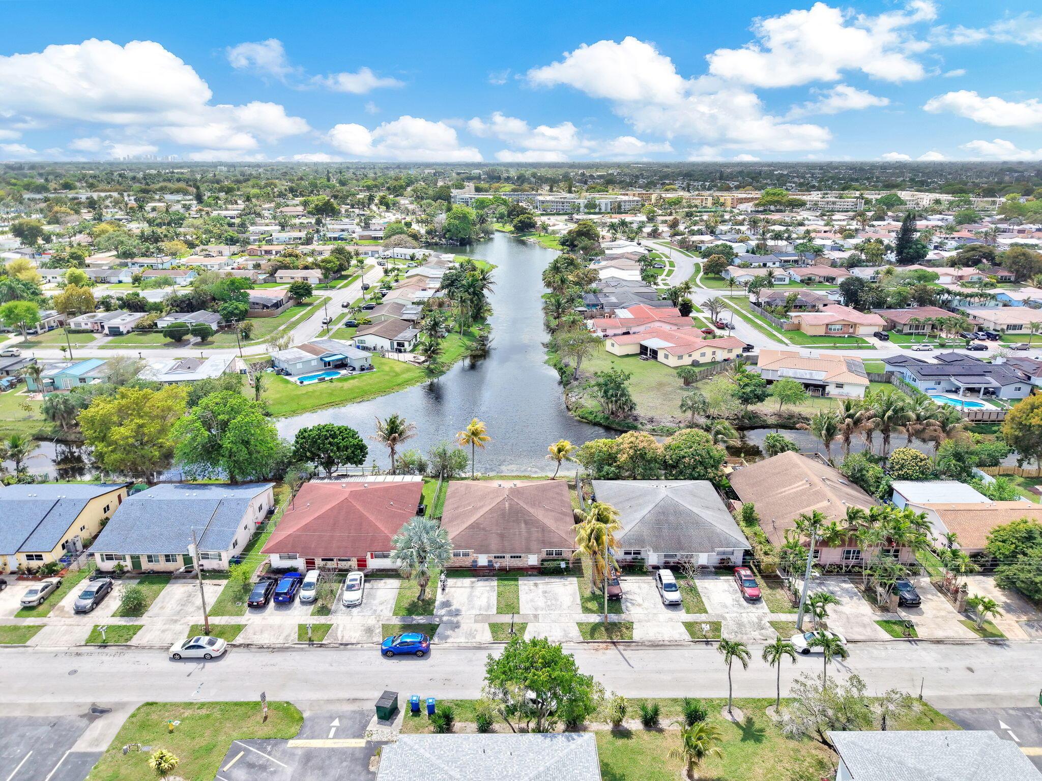 Listing photo 4 for 6542 NW 24th Court Unit#W, Margate, FL, 33063