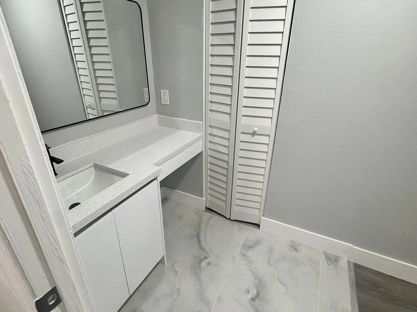 Listing photo 2 for 3244 NW 84th Avenue, Sunrise, FL, 33351