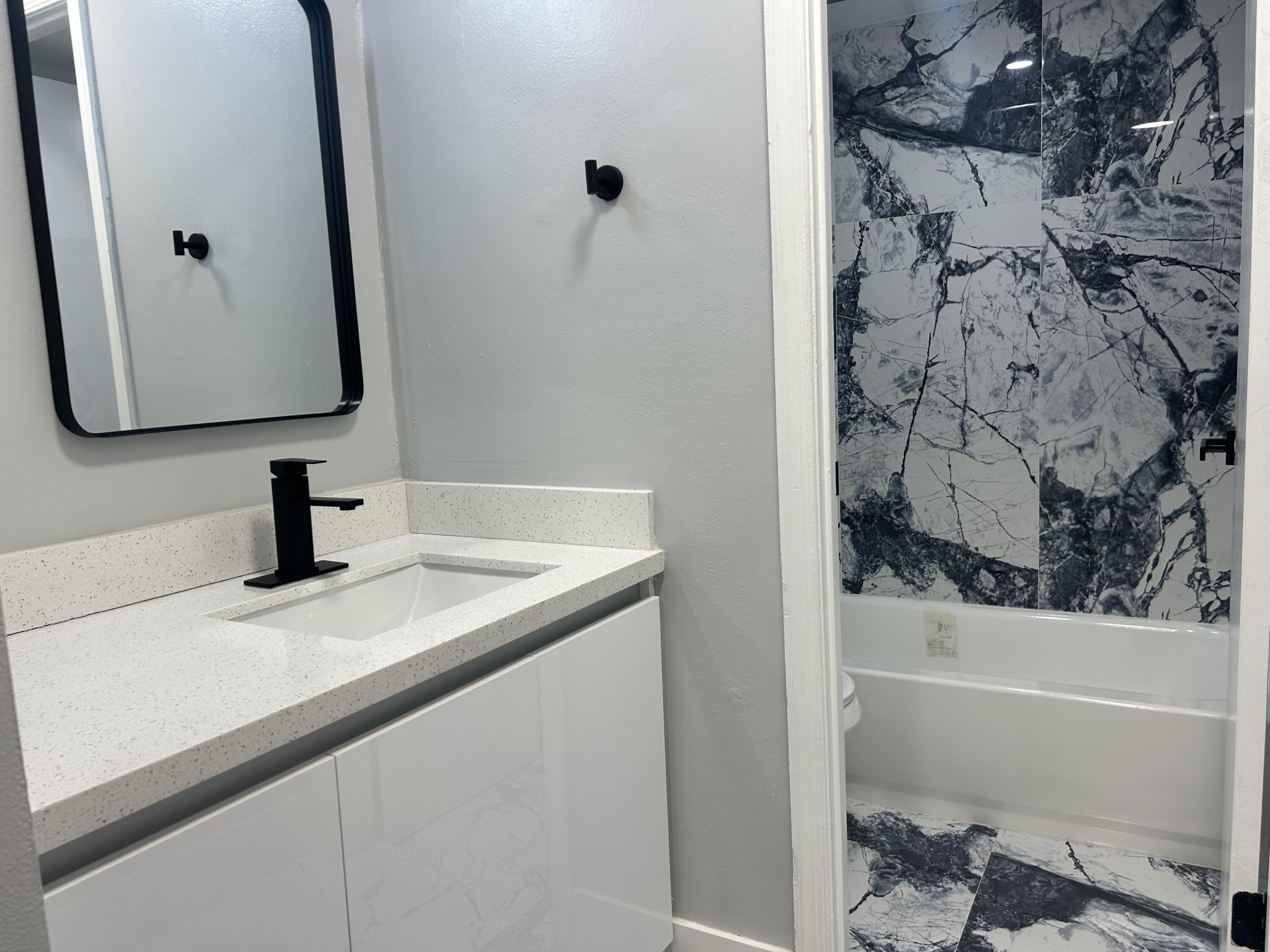 Listing photo 6 for 3250 NW 84th Avenue, Sunrise, FL, 33351