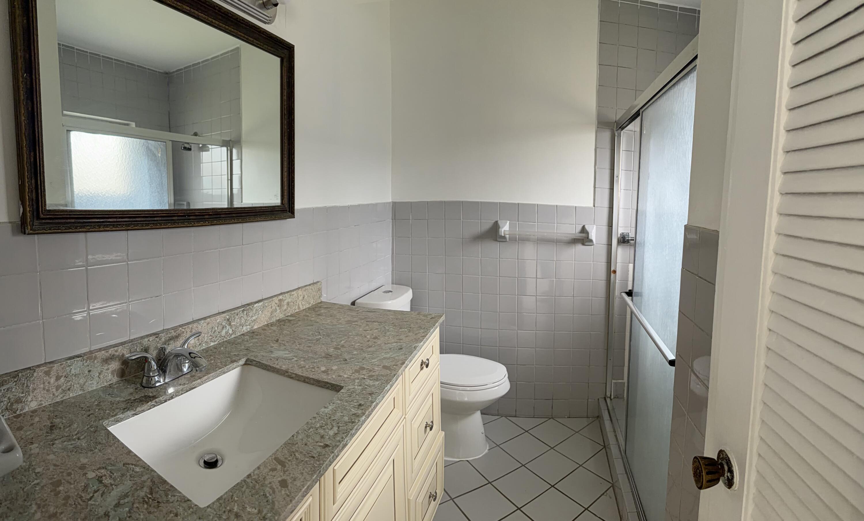 Listing photo 2 for 7801 NW 70th Court, Tamarac, FL, 33321