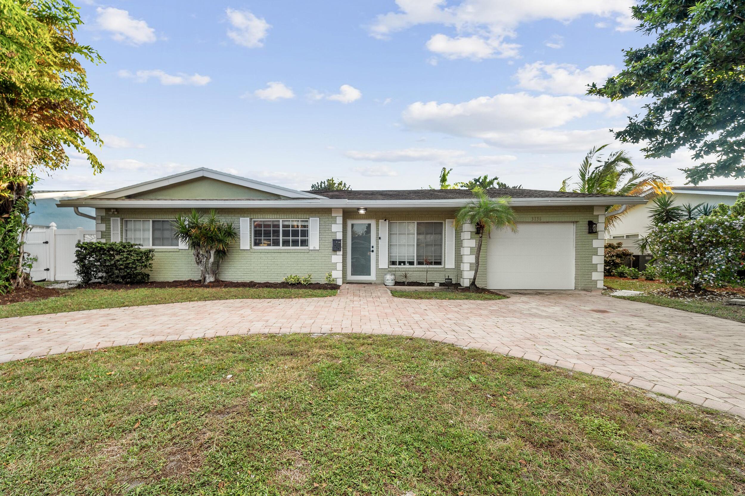 Listing photo 4 for 3136 NW 69th Court, Fort Lauderdale, FL, 33309
