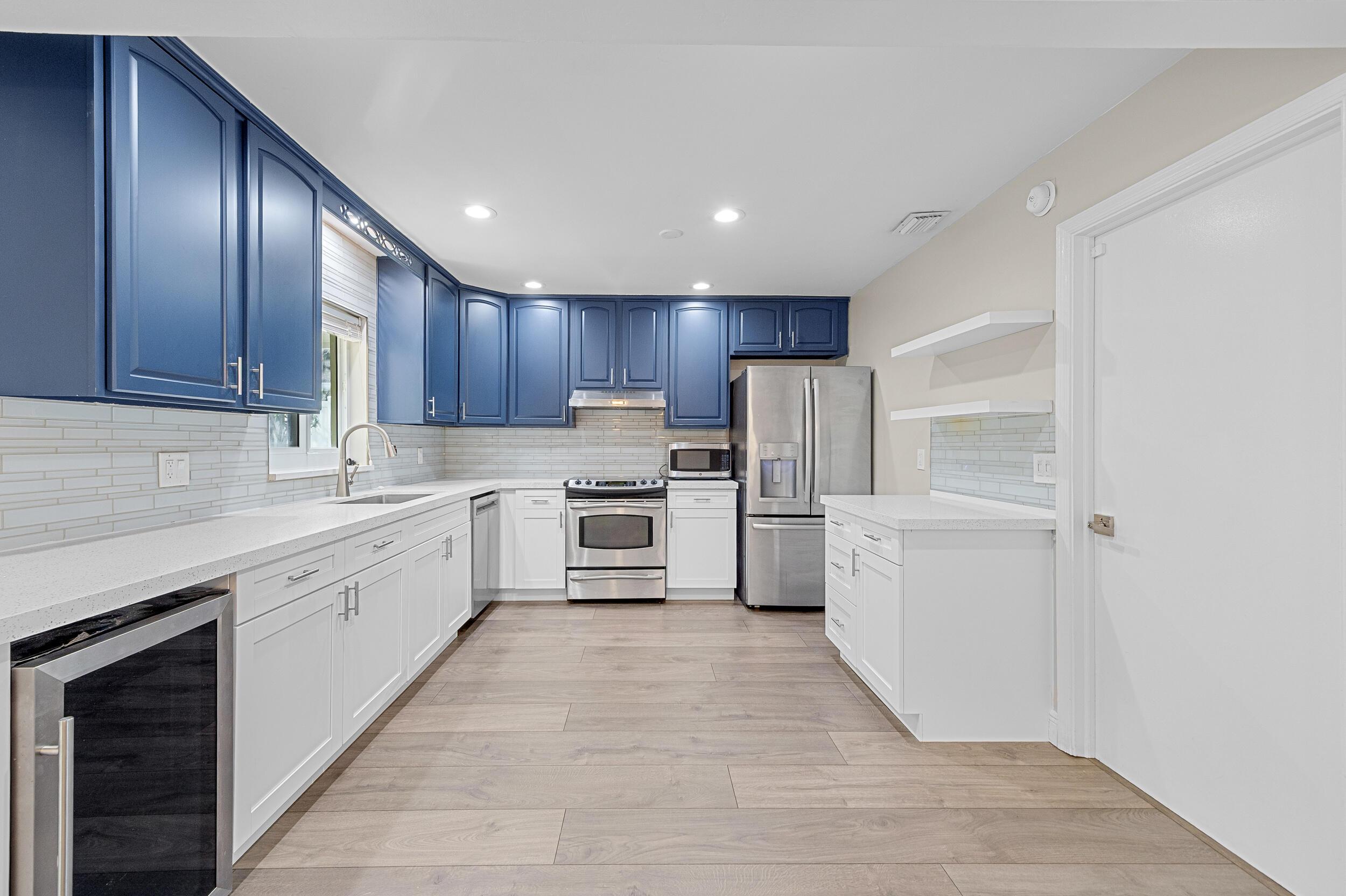 Listing photo 6 for 3136 NW 69th Court, Fort Lauderdale, FL, 33309