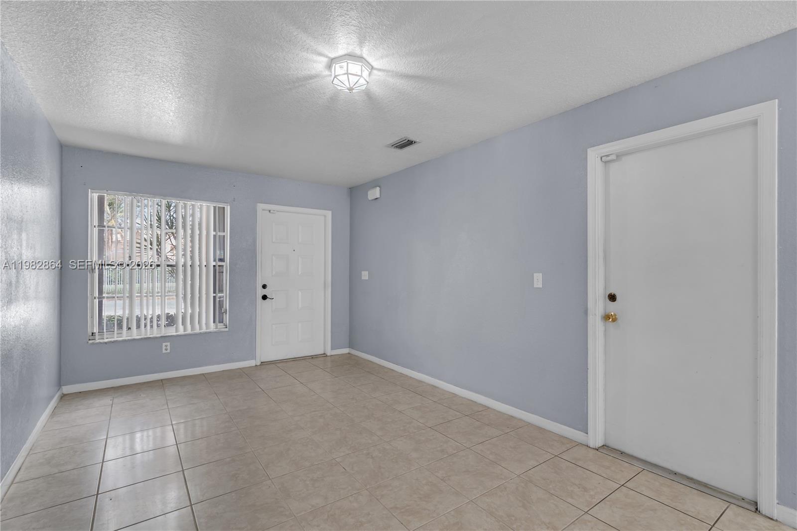 Listing photo 2 for 2400 SW 87th Way Unit#na, Miramar, FL, 33025