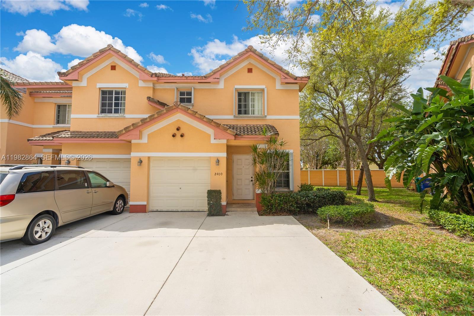 Listing photo 3 for 2400 SW 87th Way Unit#na, Miramar, FL, 33025