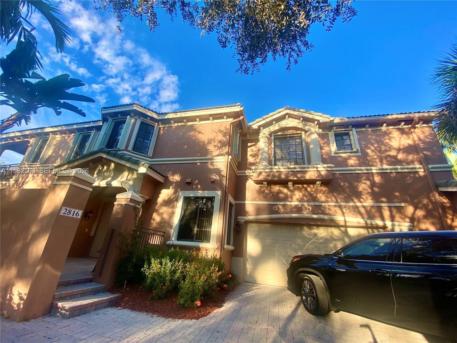 Listing photo 5 for 2816 Kinsington Cir Unit#28-1, Weston, FL, 33332