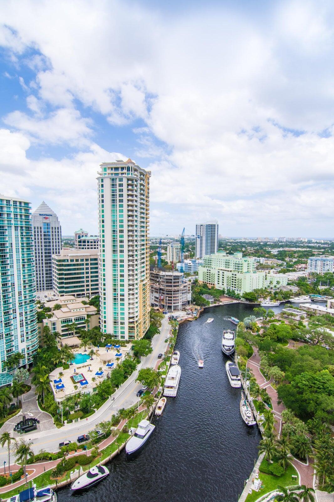 Listing photo 4 for 511 SE 5th Avenue Unit#1111, Fort Lauderdale, FL, 33301