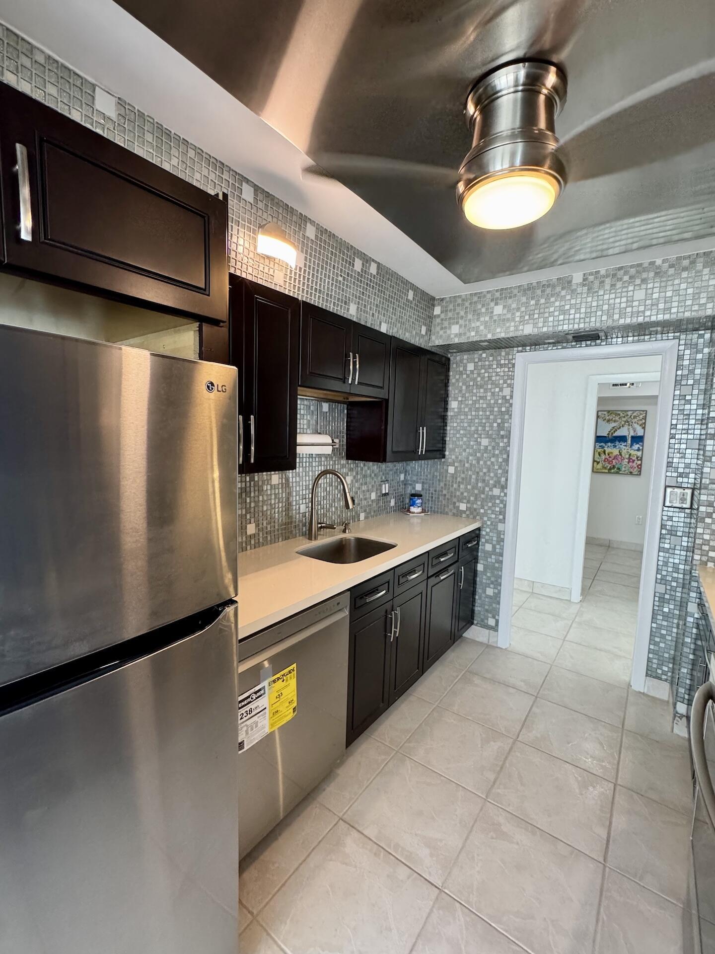 Listing photo 6 for 3400 Galt Ocean Drive Unit#2108s, Fort Lauderdale, FL, 33308