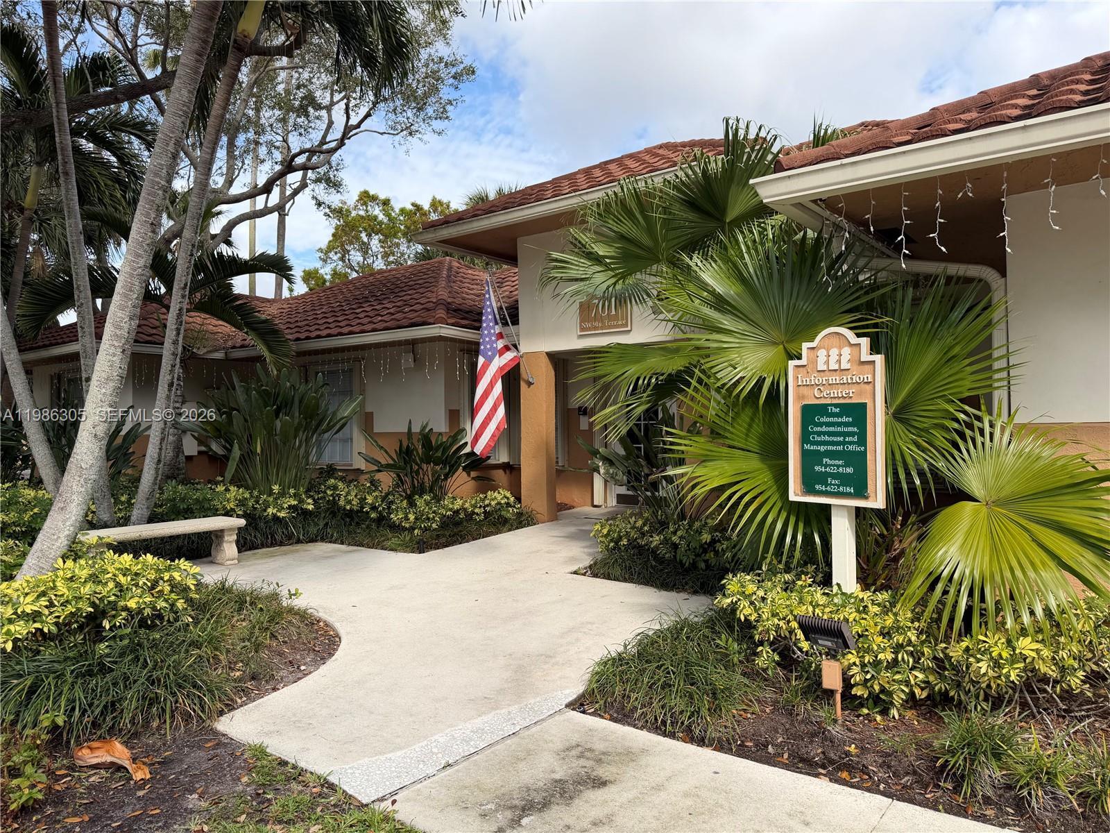 Listing photo 4 for 882 NW 92nd Ave Unit#882, Plantation, FL, 33324