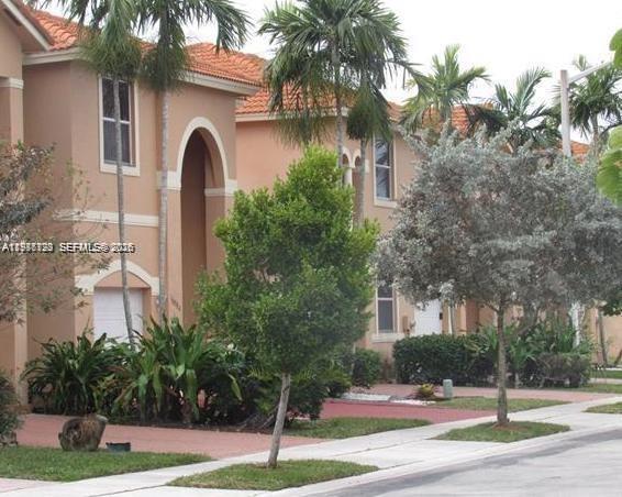 Rental in Pembroke Pines, FL