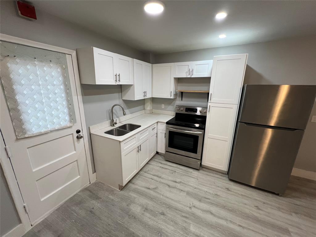 Listing photo 3 for 6840 Pembroke Road, Pembroke Pines, FL, 33023