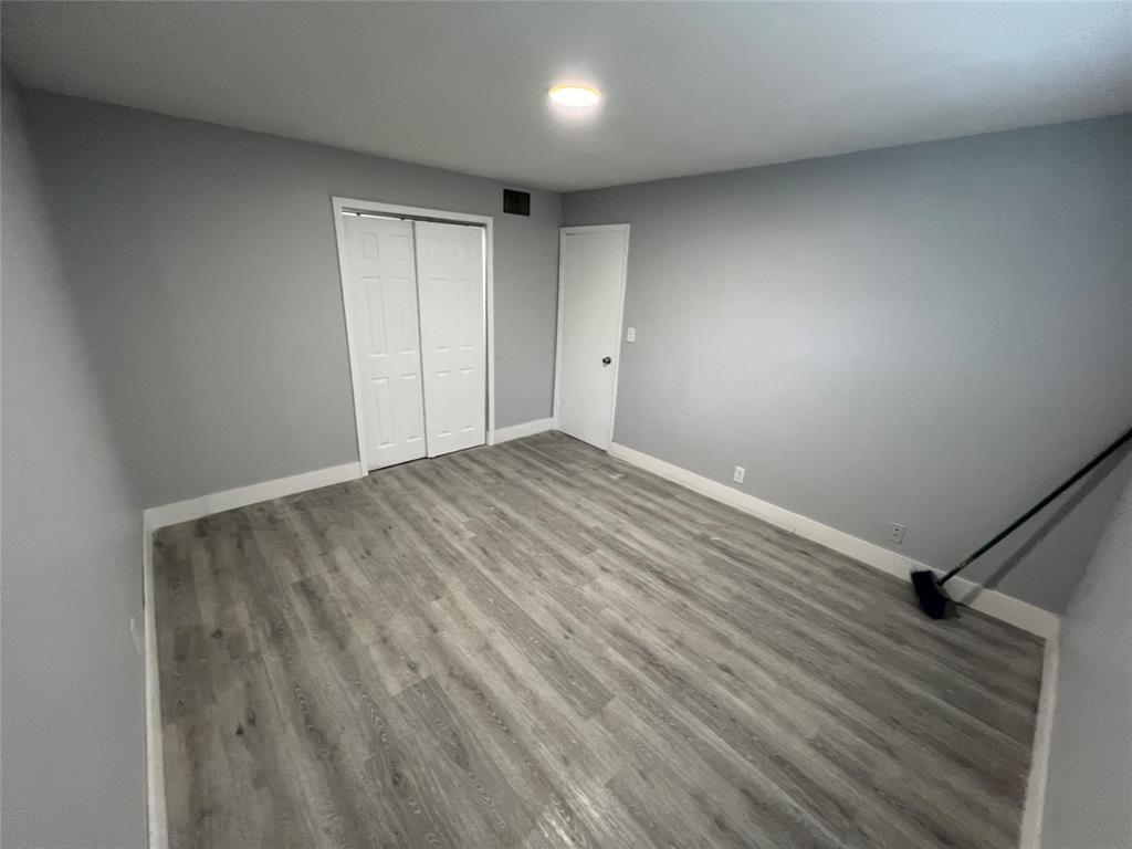 Listing photo 5 for 6840 Pembroke Road, Pembroke Pines, FL, 33023