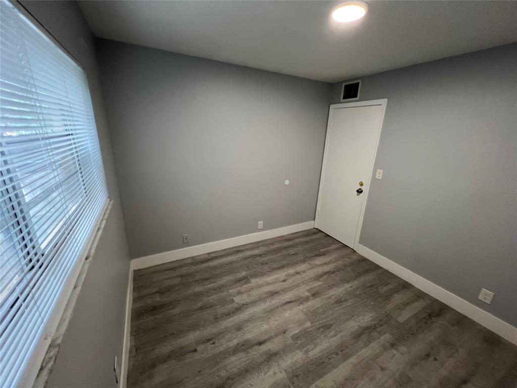 Listing photo 9 for 6840 Pembroke Road, Pembroke Pines, FL, 33023