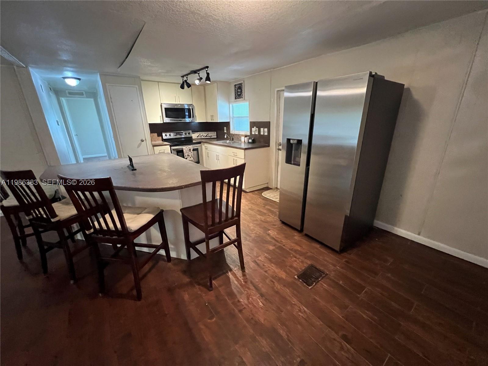 Rental in Davie, FL