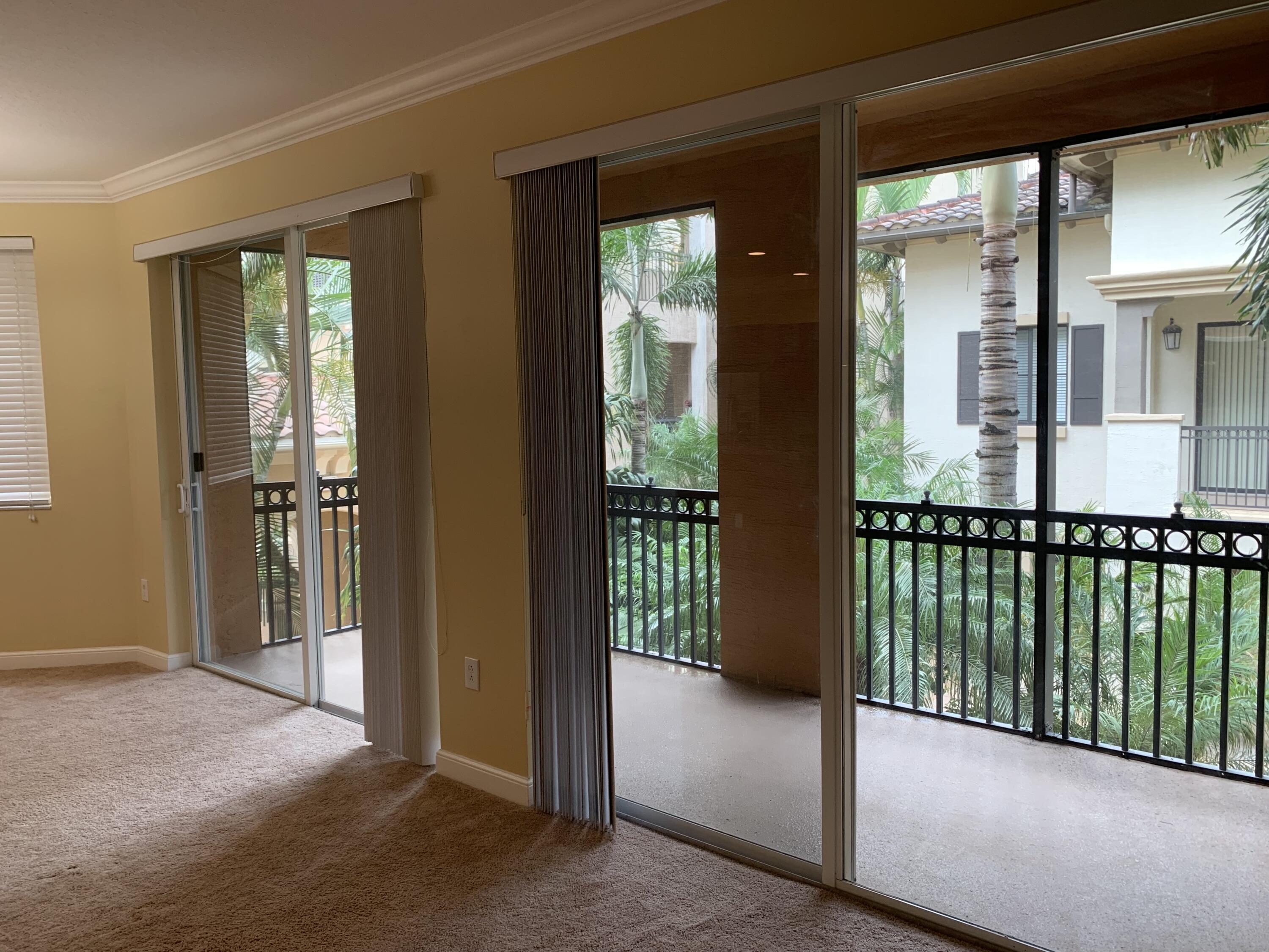 Listing photo 6 for 3055 NW 126th Avenue Avenue Unit#323, Sunrise, FL, 33323