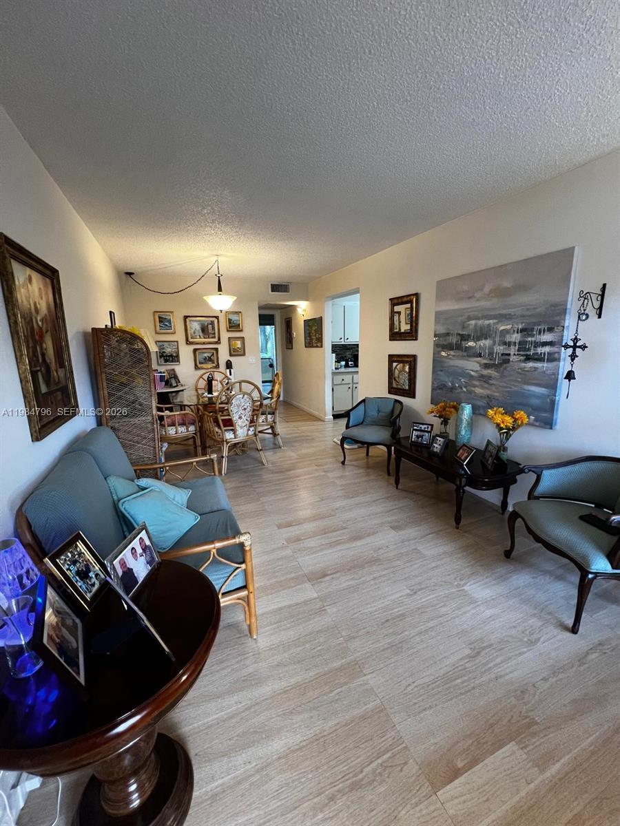 Listing photo 4 for 1551 SW 135th Ter Unit#111G, Pembroke Pines, FL, 33027